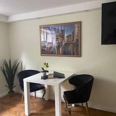Schick Hamburg Apartment Гистхахт Екстериор снимка